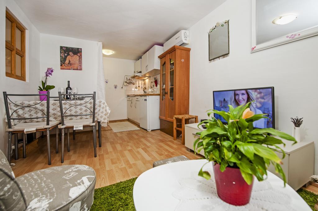 Apartment Premsai 罗维尼 外观 照片
